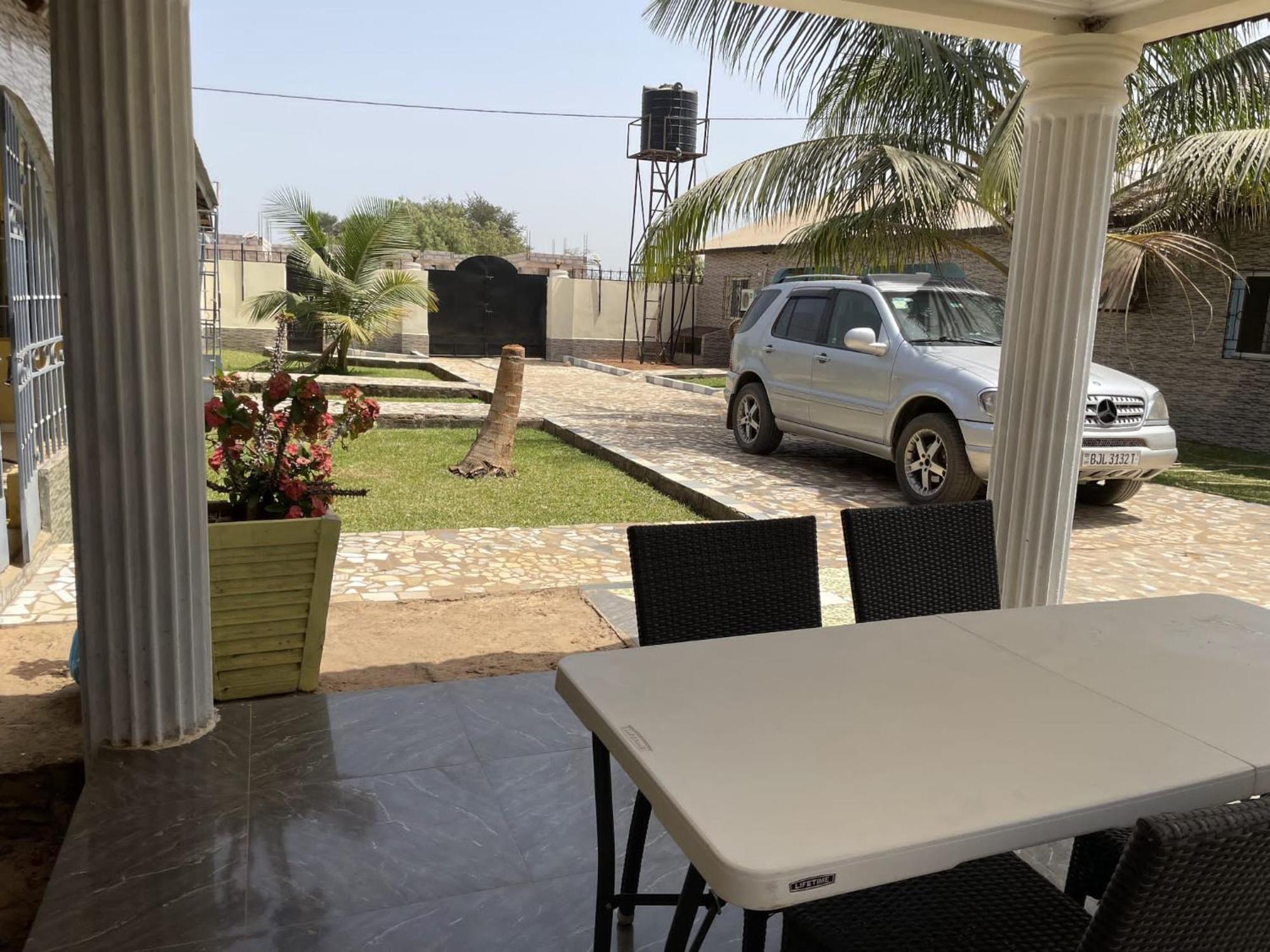 Faith And Grace Guest House Lamin Beretto Exteriér fotografie